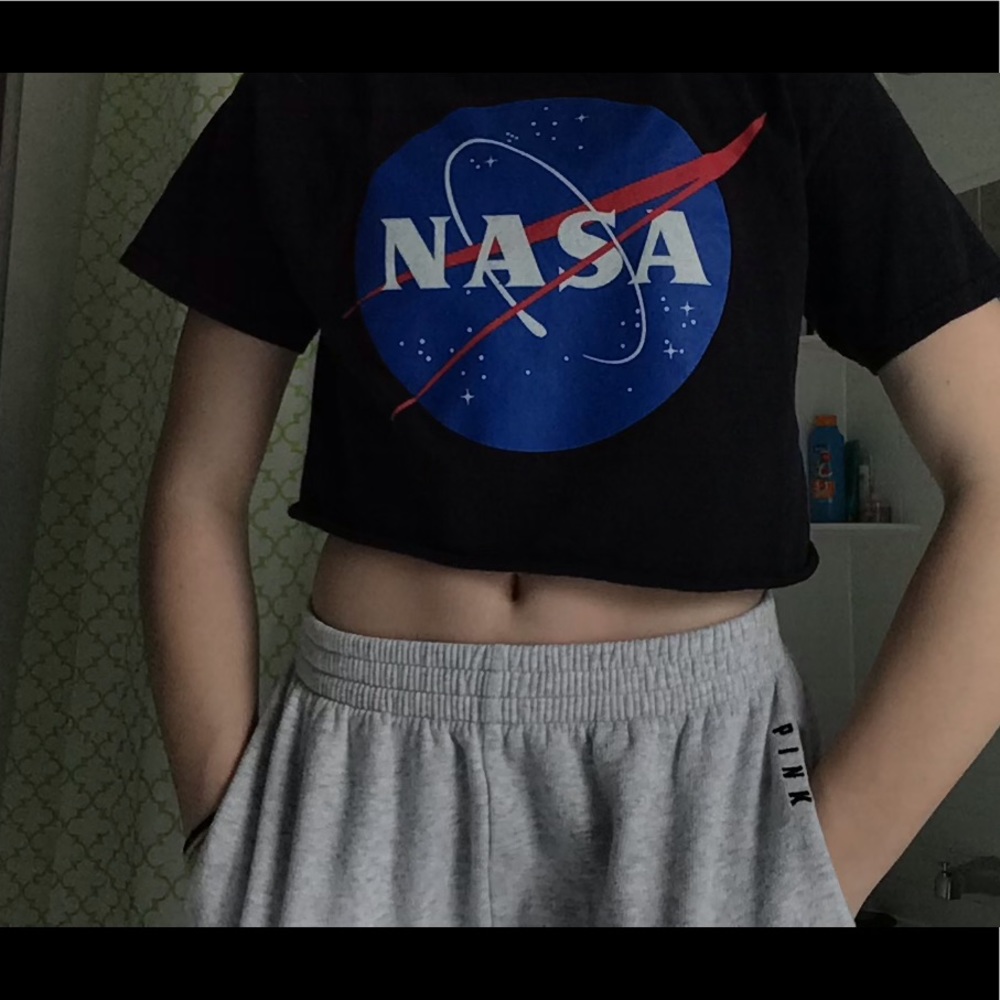 NASA CROPPED TEE